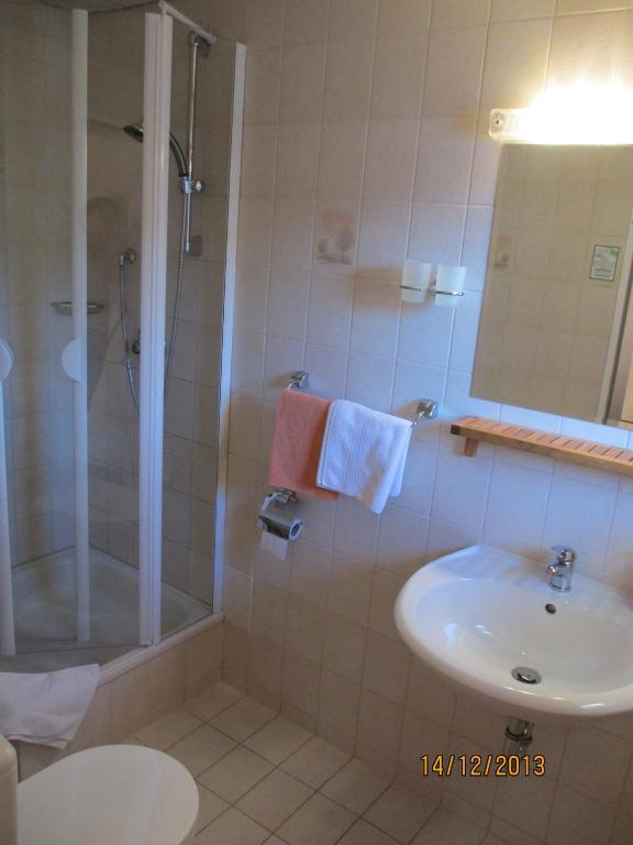 Hotel Gästehaus Münchner Kindl Reit im Winkl Zimmer foto